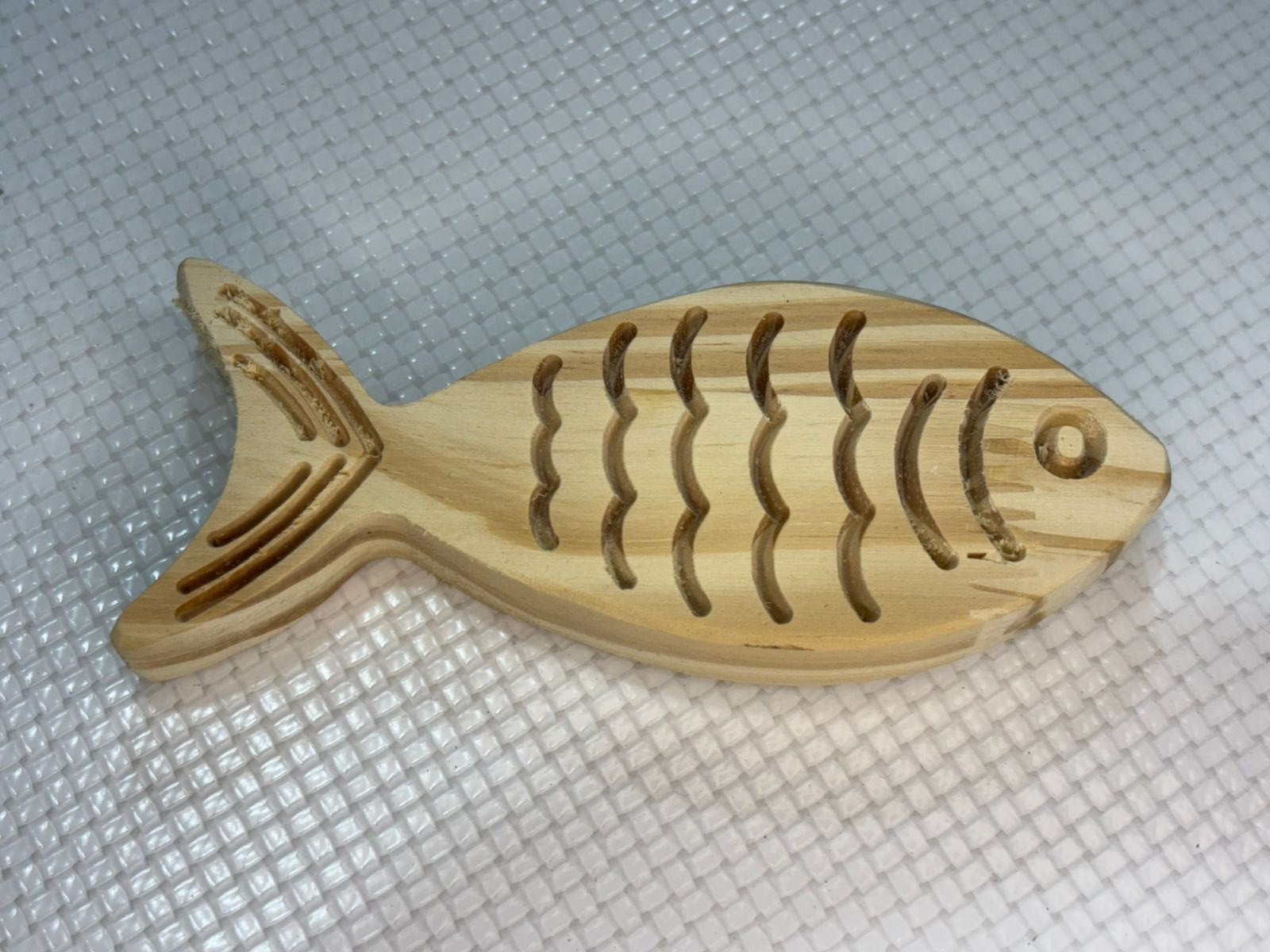 Peixe de Pinus de 15 cm